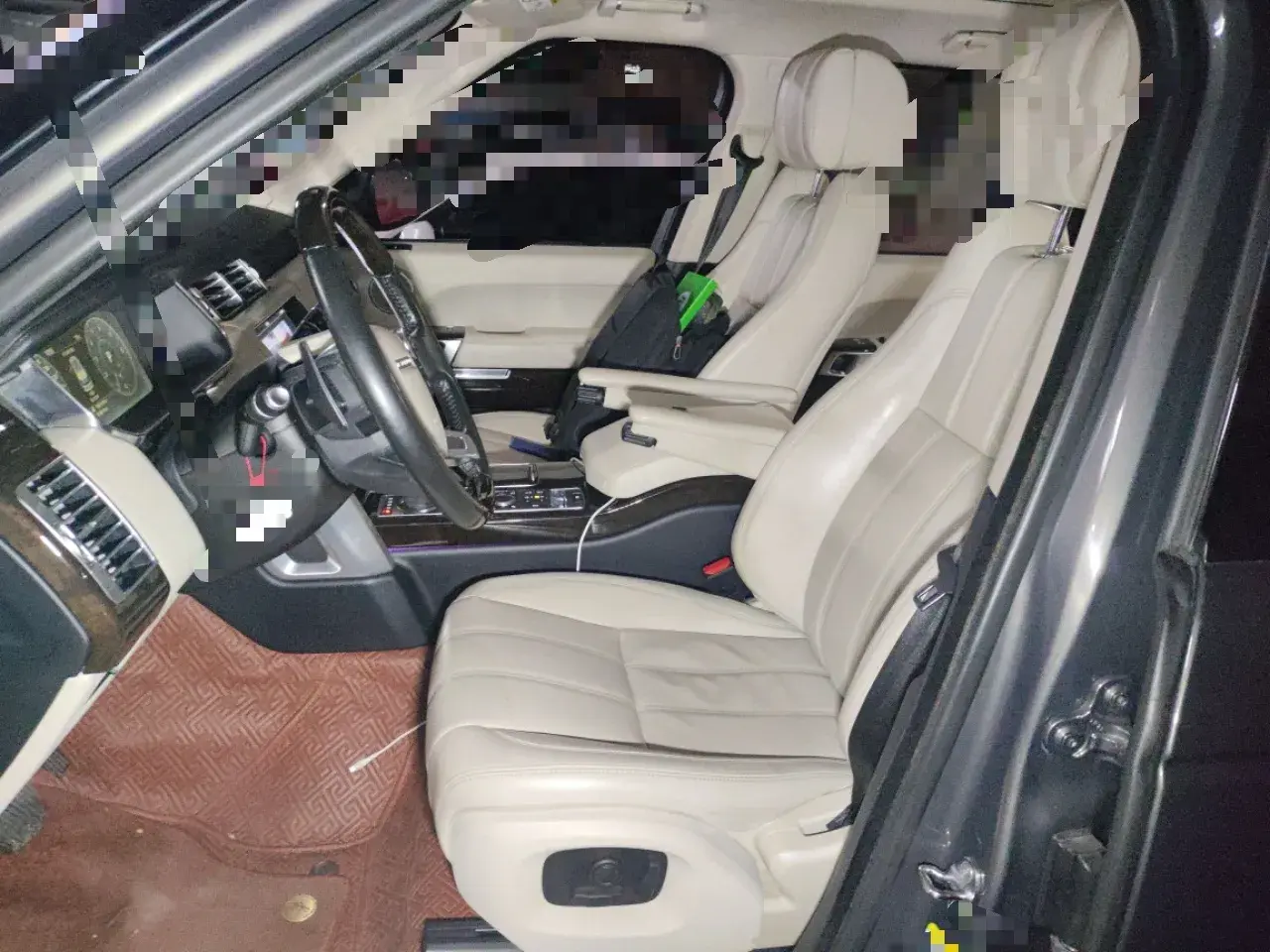 2017 LAND ROVER thumbnail 4