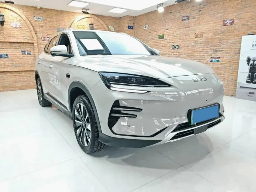 2025 BYD SONG thumbnail 3