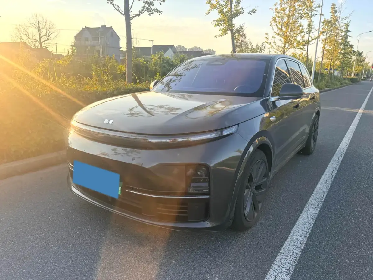 2023 Li L7 Range Extended 154HP REEV 40.9KWH