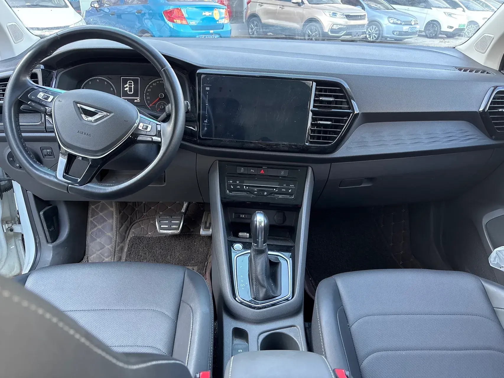 2020 JETTA VS7 thumbnail 3