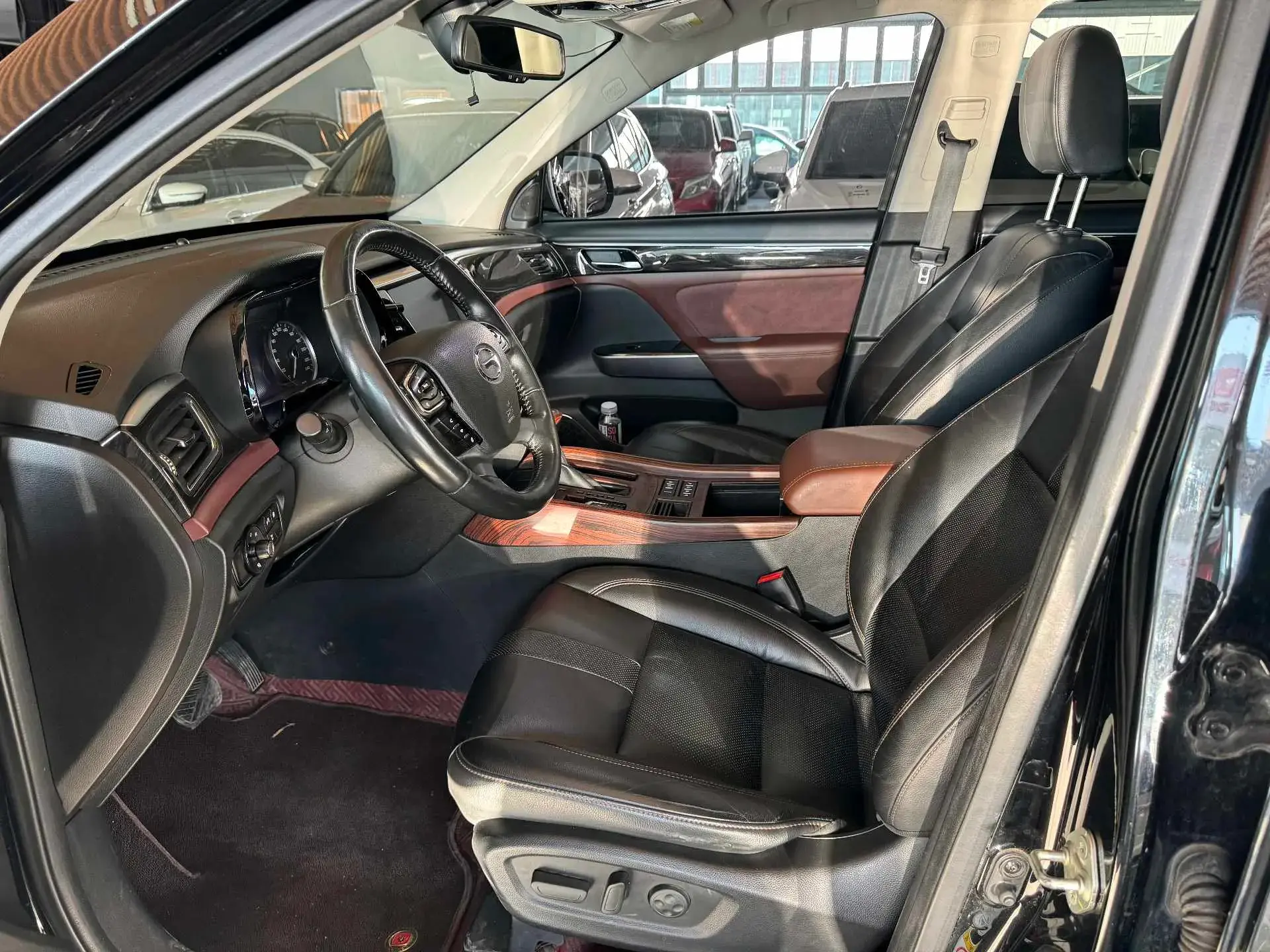 2017 GAC TRUMPCHI thumbnail 3