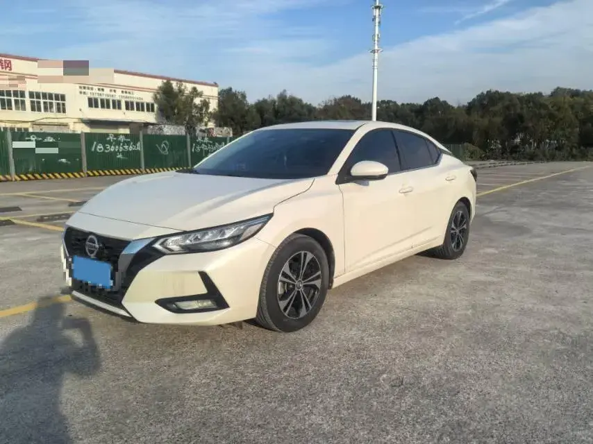 2021 NISSAN SYLPHY view 1