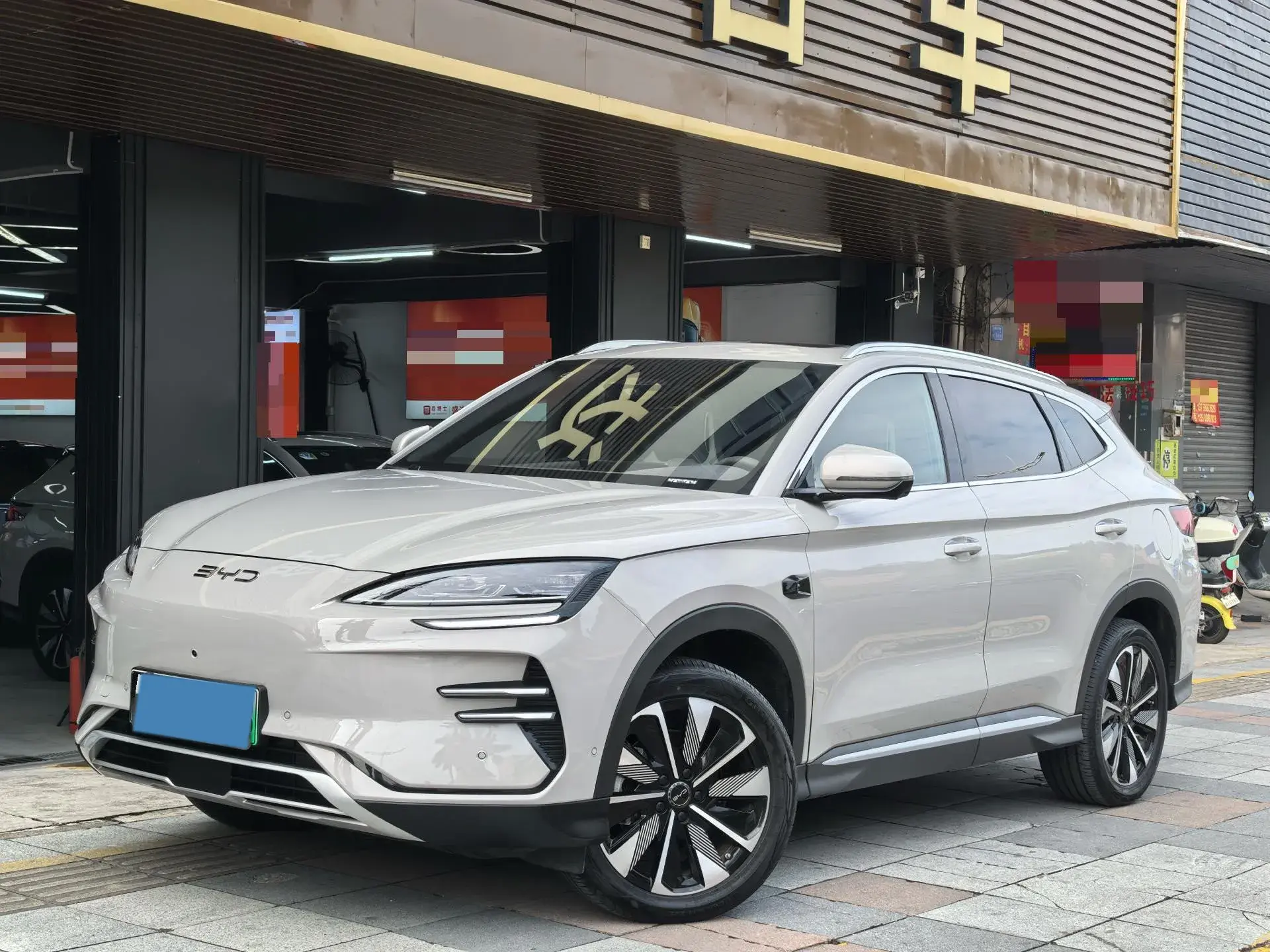 2025 BYD SONG view 1