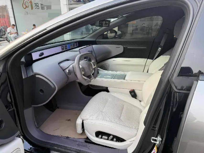 2025 Avatr 12 BEV 94.53KWH,autocango,china used car exporter,china ev exporter,chinese used car exporter,chinese used ev exporter