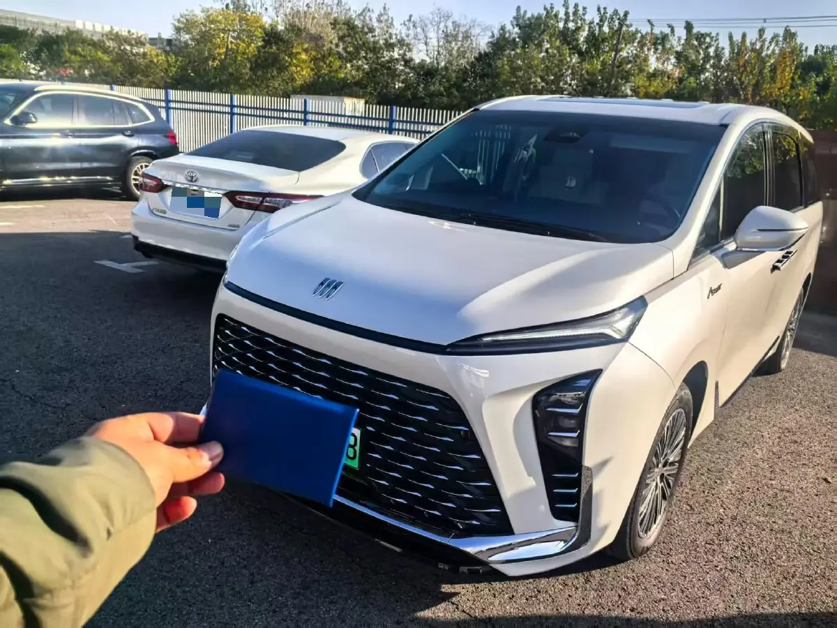 2024 Buick GL8 1.5T 180HP L4 2DHT PHEV 24.4KWH