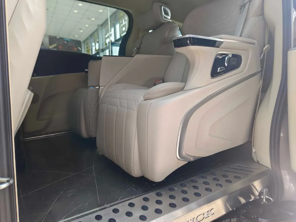 2023 Buick GL8 2.0T 237HP L4 9AT,autocango,china used car exporter,china ev exporter,chinese used car exporter,chinese used ev exporter