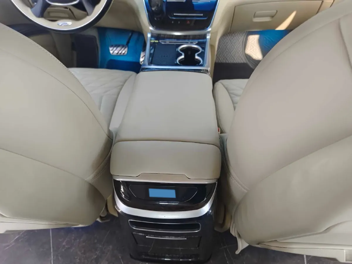 2023 Buick GL8 2.0T 237HP L4 9AT,autocango,china used car exporter,china ev exporter,chinese used car exporter,chinese used ev exporter