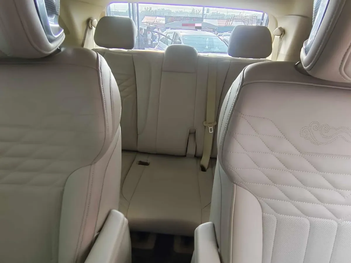 2023 Buick GL8 2.0T 237HP L4 9AT,autocango,china used car exporter,china ev exporter,chinese used car exporter,chinese used ev exporter