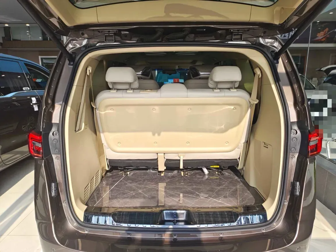 2023 Buick GL8 2.0T 237HP L4 9AT,autocango,china used car exporter,china ev exporter,chinese used car exporter,chinese used ev exporter