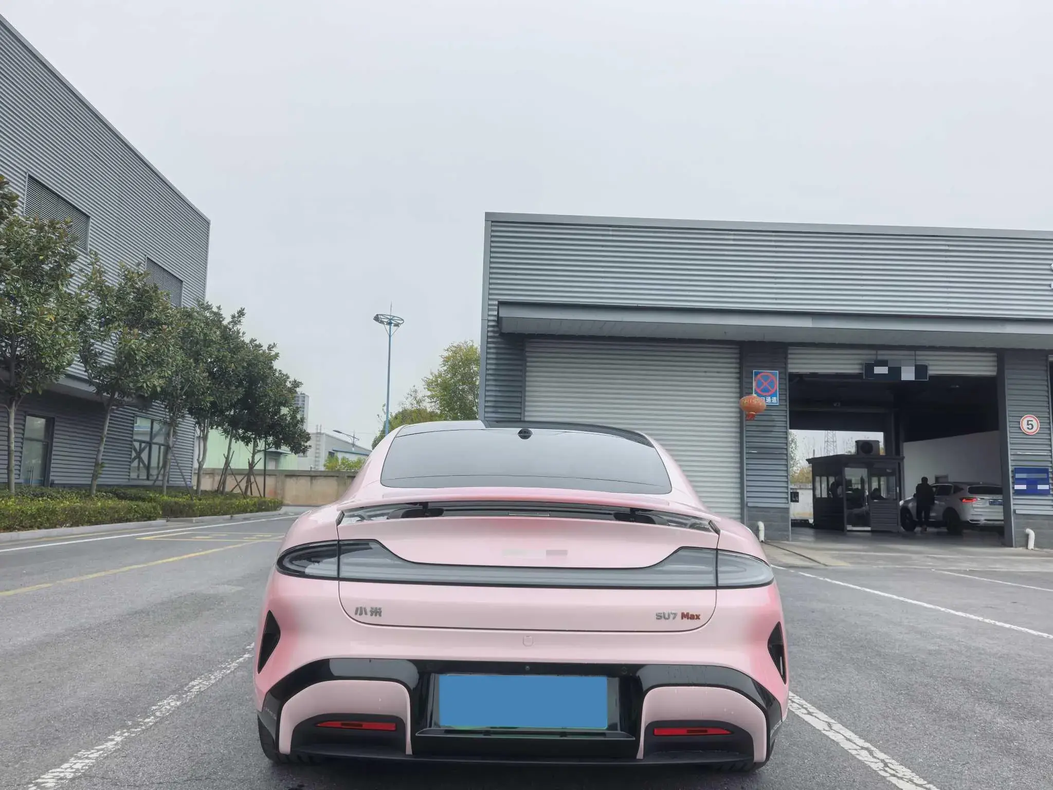 2024 MI SU7 thumbnail 3