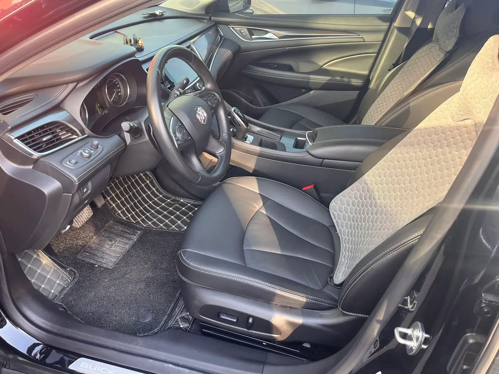 2021 BUICK LARCOSSE thumbnail 4