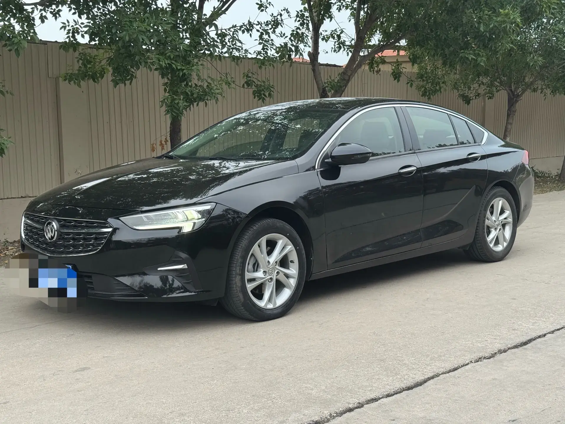 2023 BUICK REGAL view 1