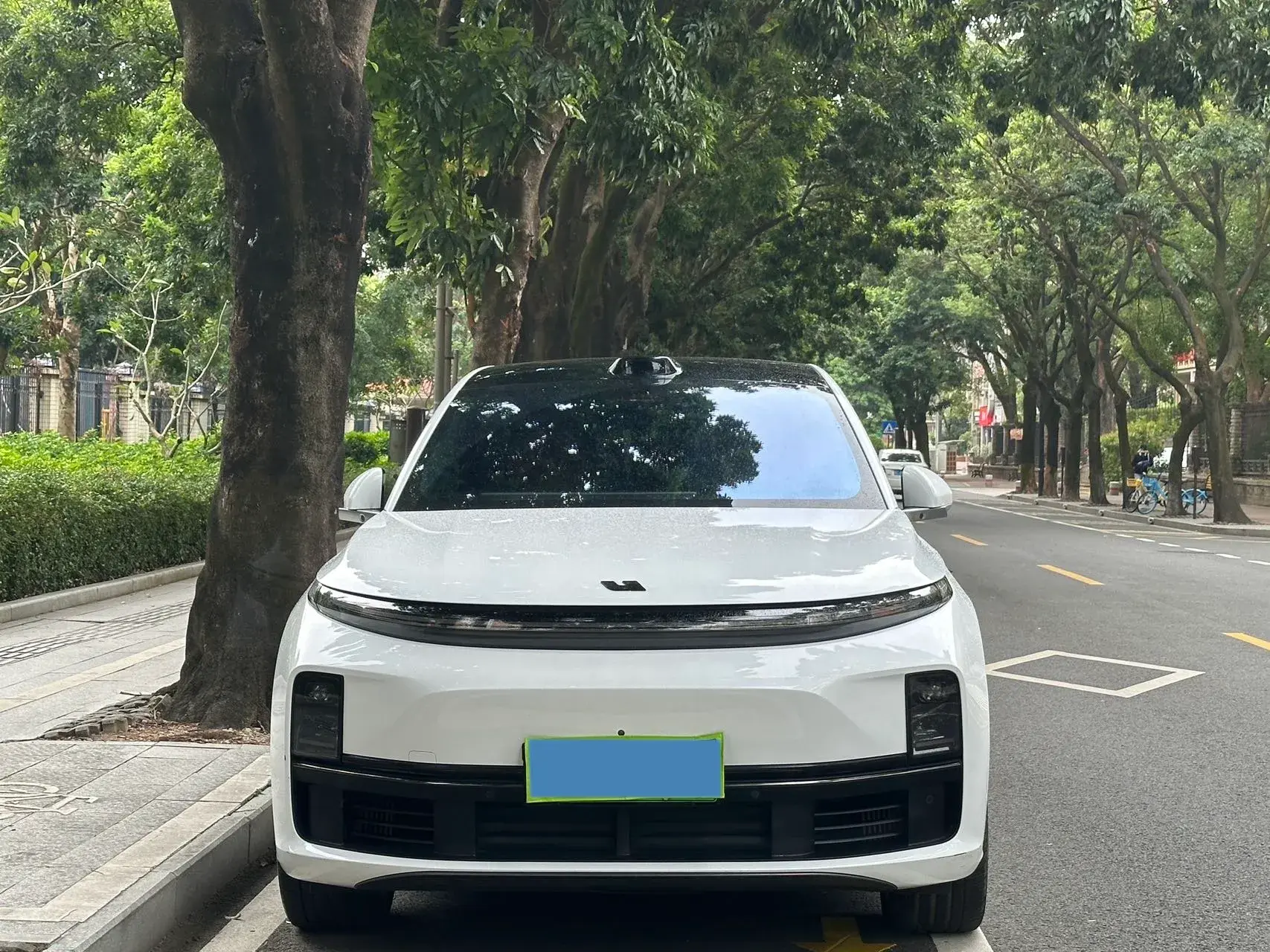 2023 LI L7 thumbnail 2