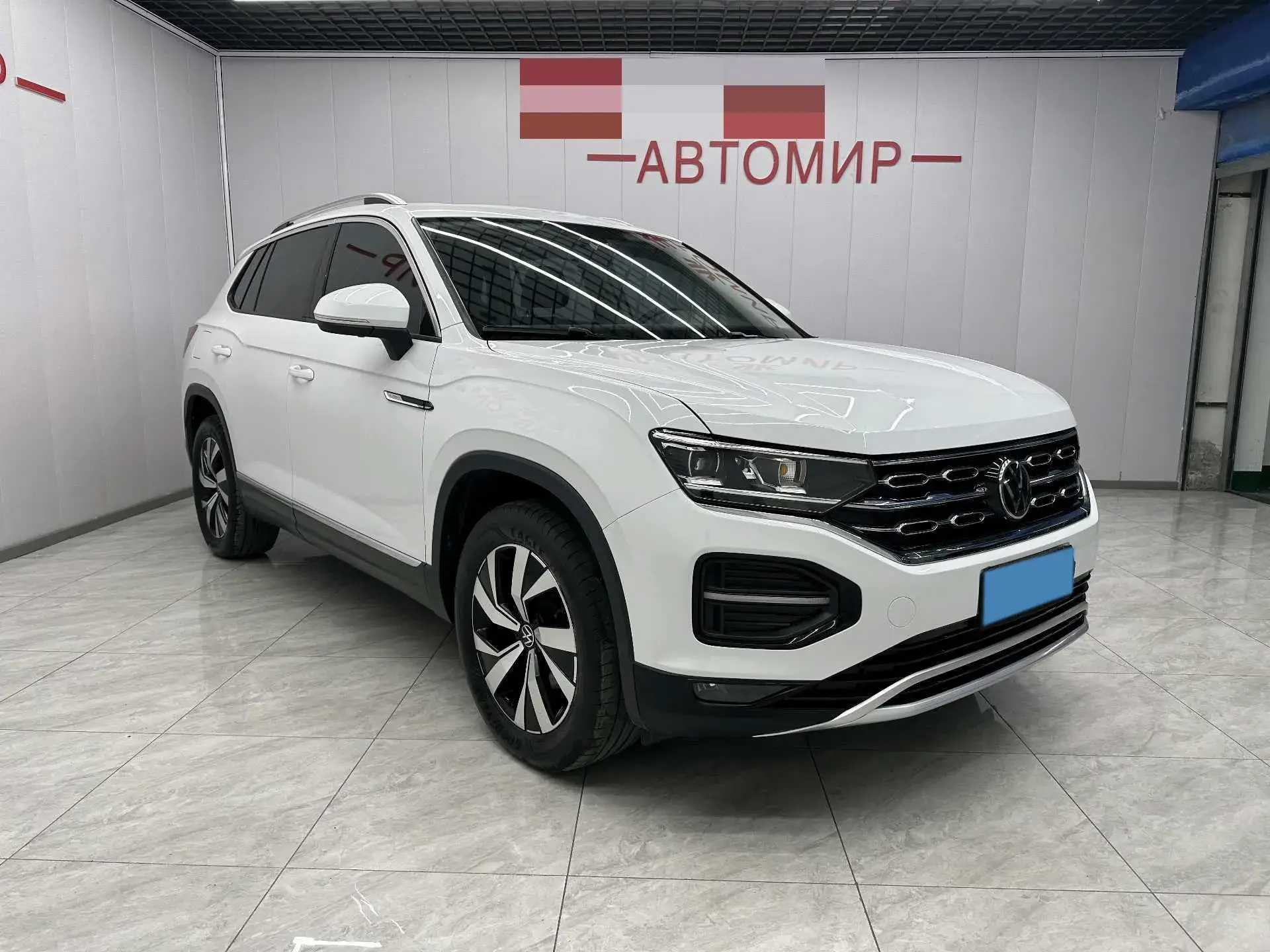 2021 VOLKSWAGEN TAYRON thumbnail 2