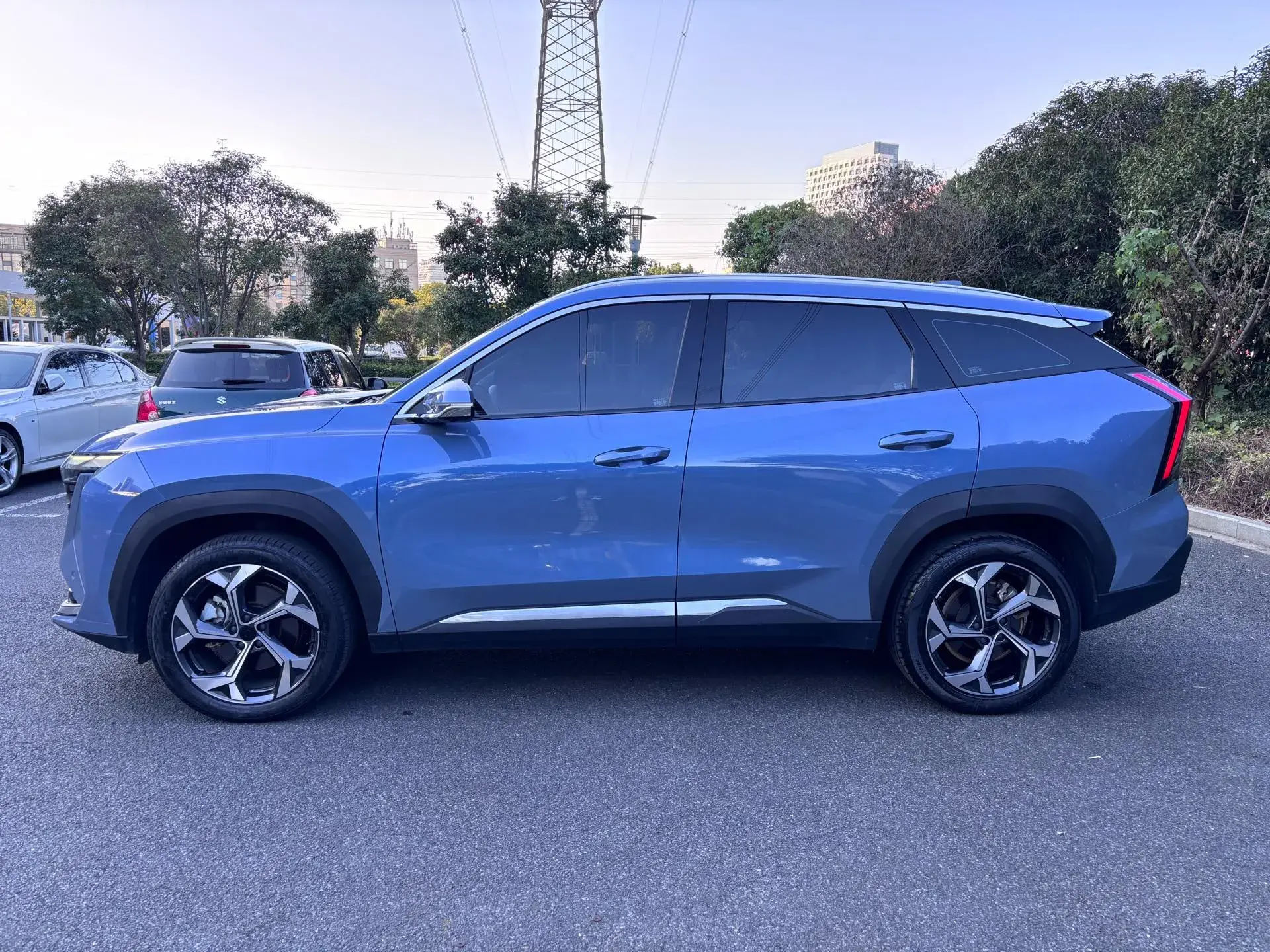 2023 GEELY STARRAY thumbnail 3