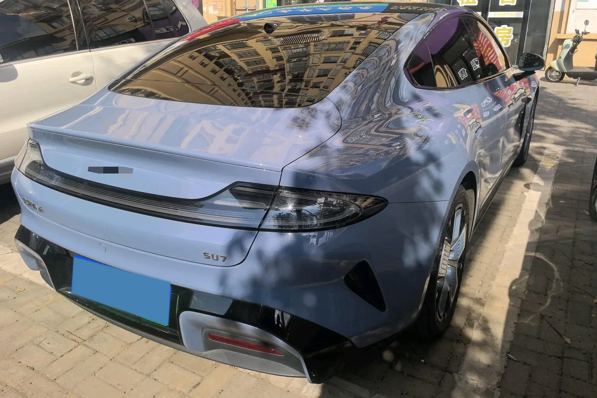 2024 MI SU7 thumbnail 3