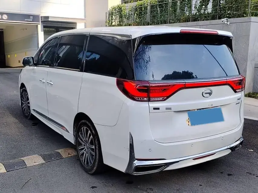 2021 GAC TRUMPCHI thumbnail 4