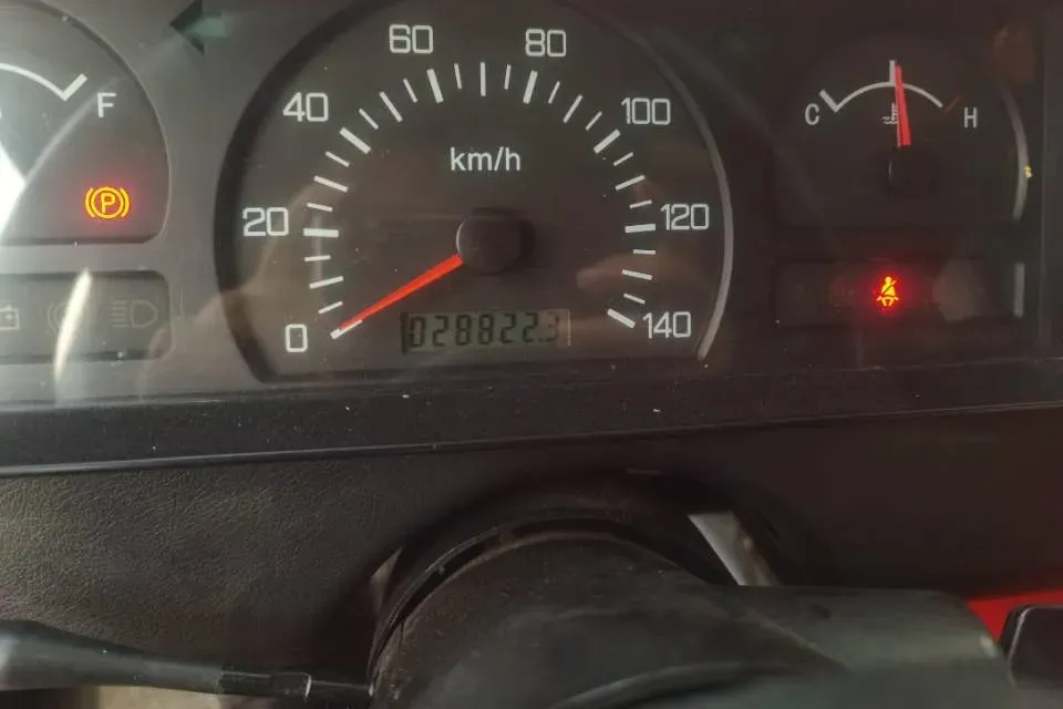 2016 BAW Battle Flag 2.0L 102HP L4 5MT,autocango,china used car exporter,china ev exporter,chinese used car exporter,chinese used ev exporter