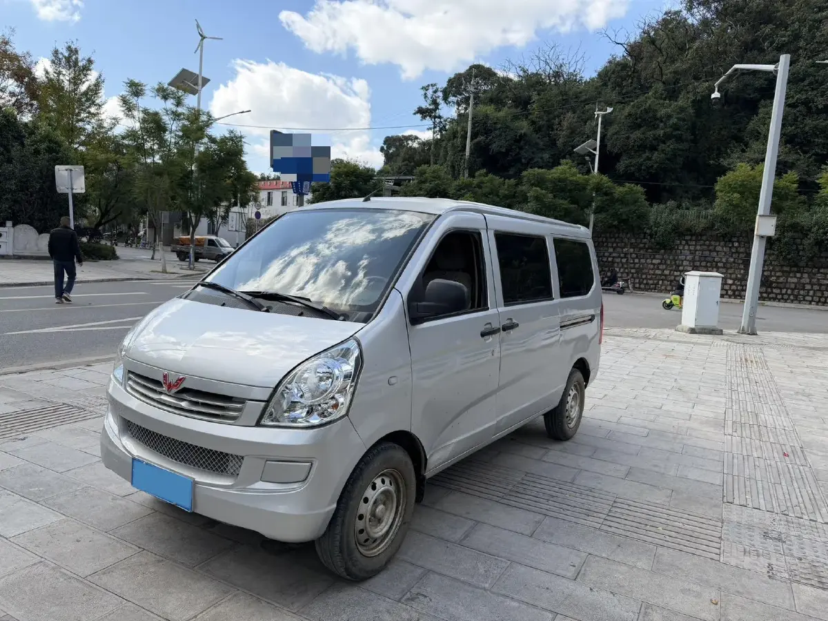 2019 WuLing ZhiGuang 1.2L 82HP L4 5MT