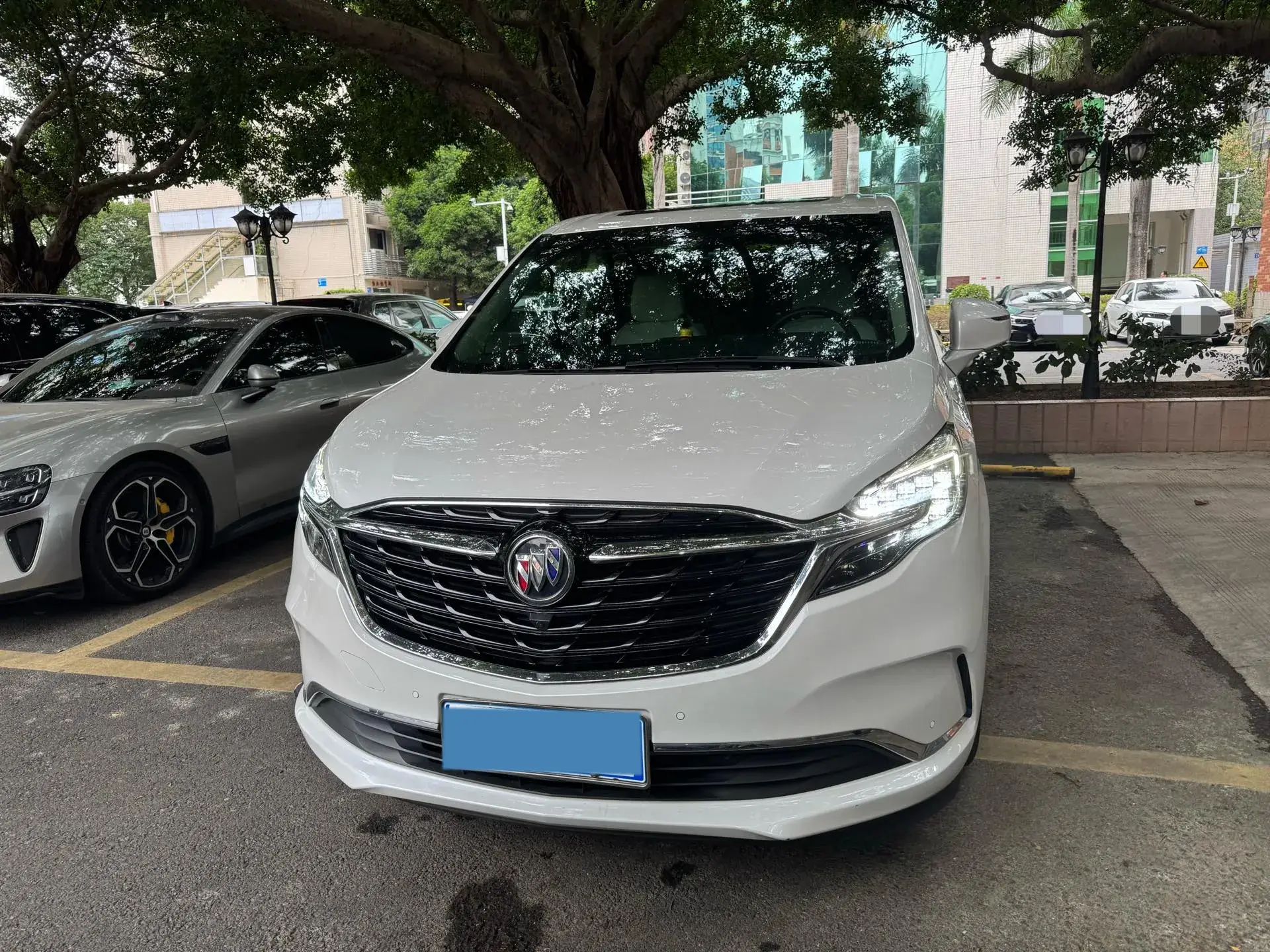 2022 BUICK GL8 thumbnail 2