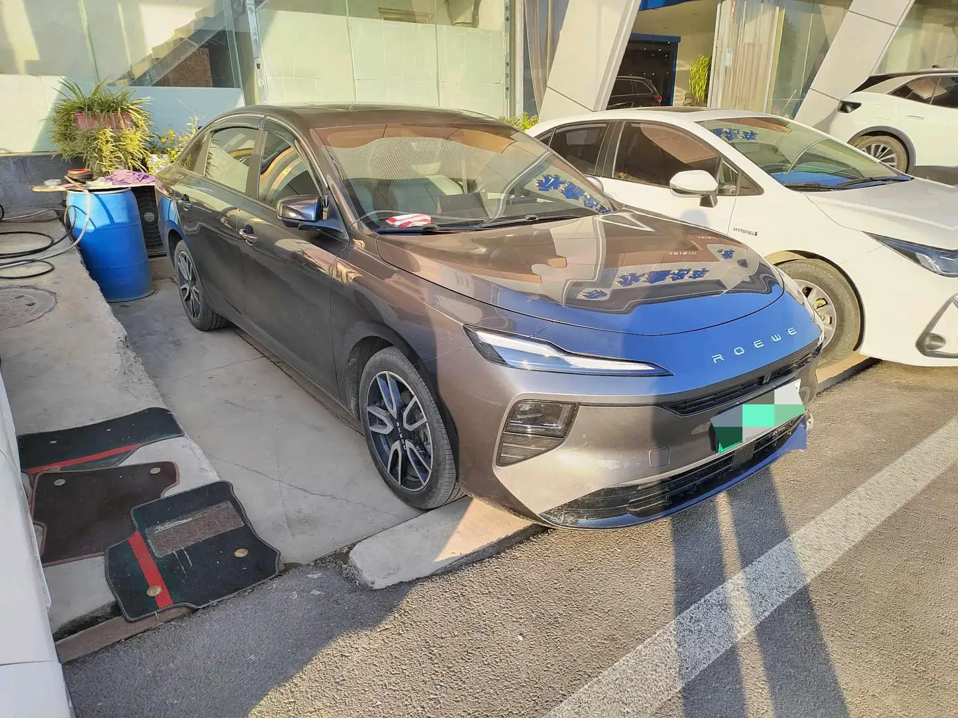 2025 ROEWE D6 thumbnail 2