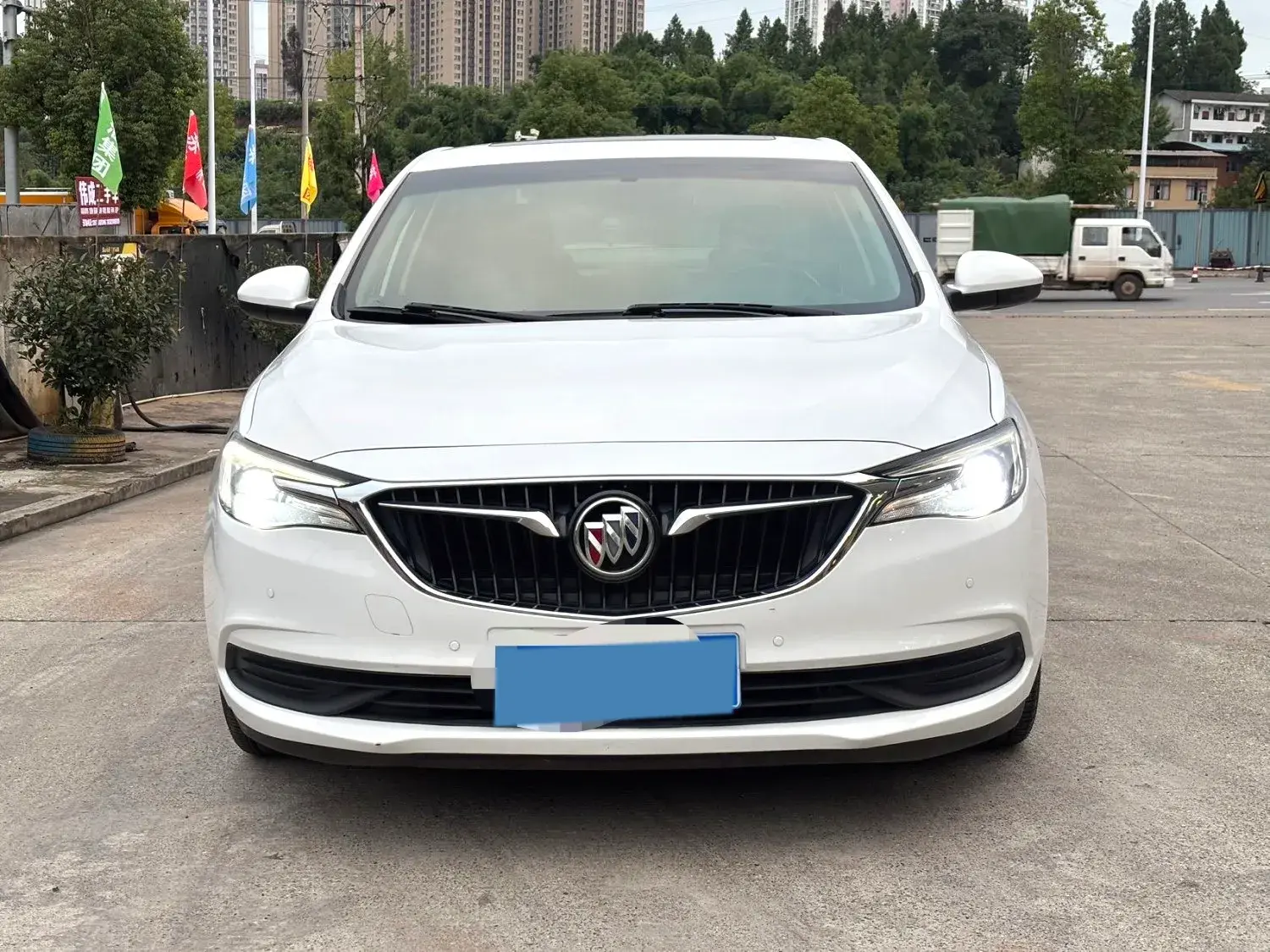 2020 BUICK REGAL thumbnail 3