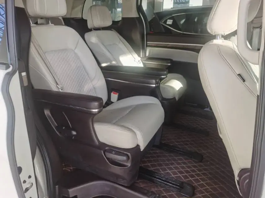 2023 GAC TRUMPCHI thumbnail 4