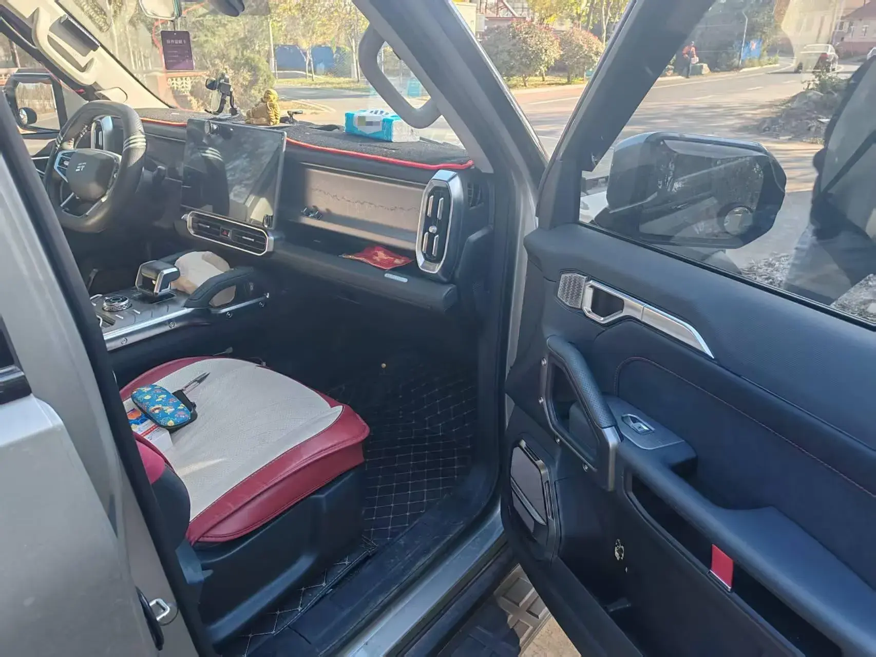 2023 JETOUR TRAVELLER thumbnail 4