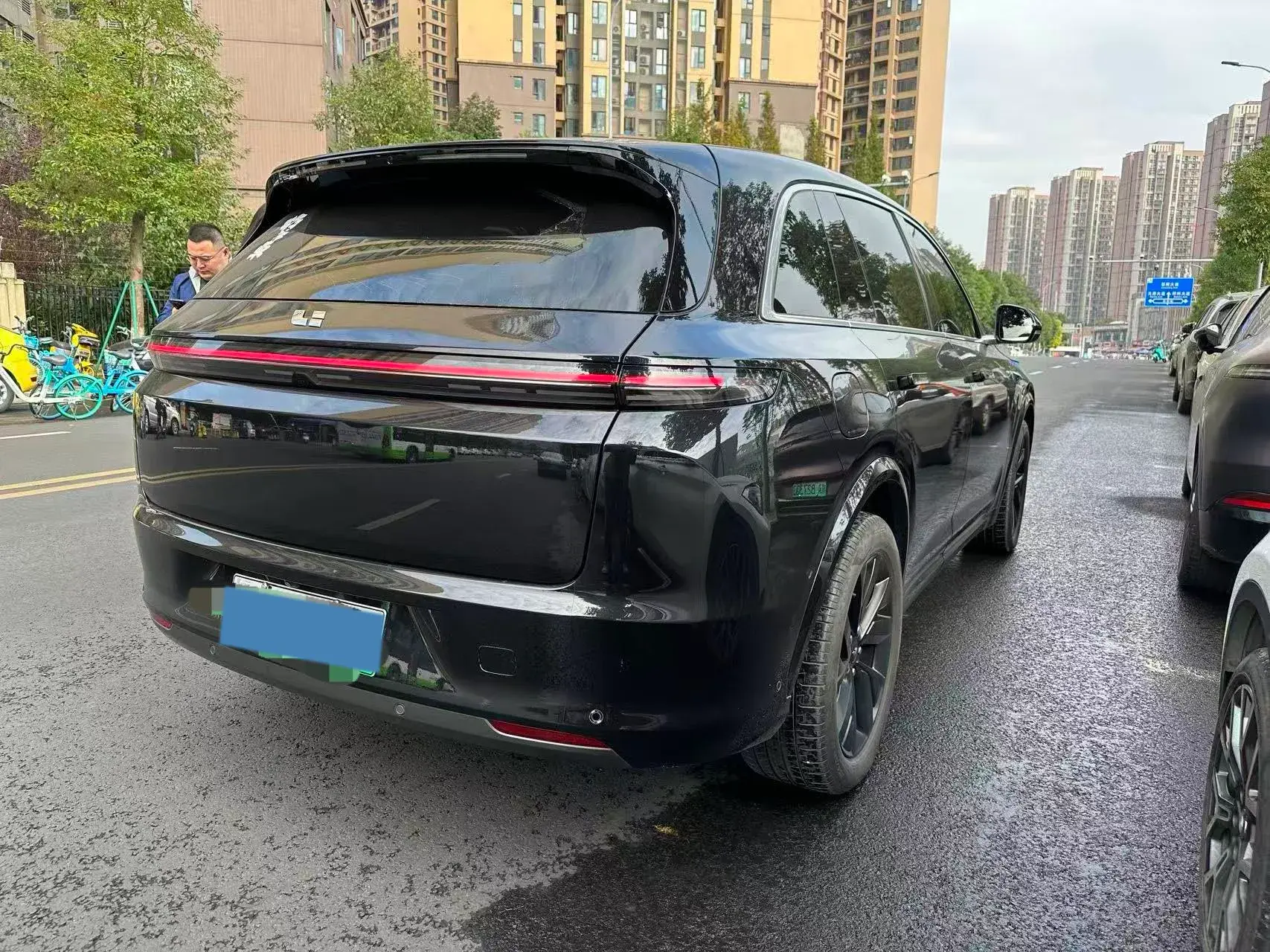 2023 LI L7 thumbnail 3