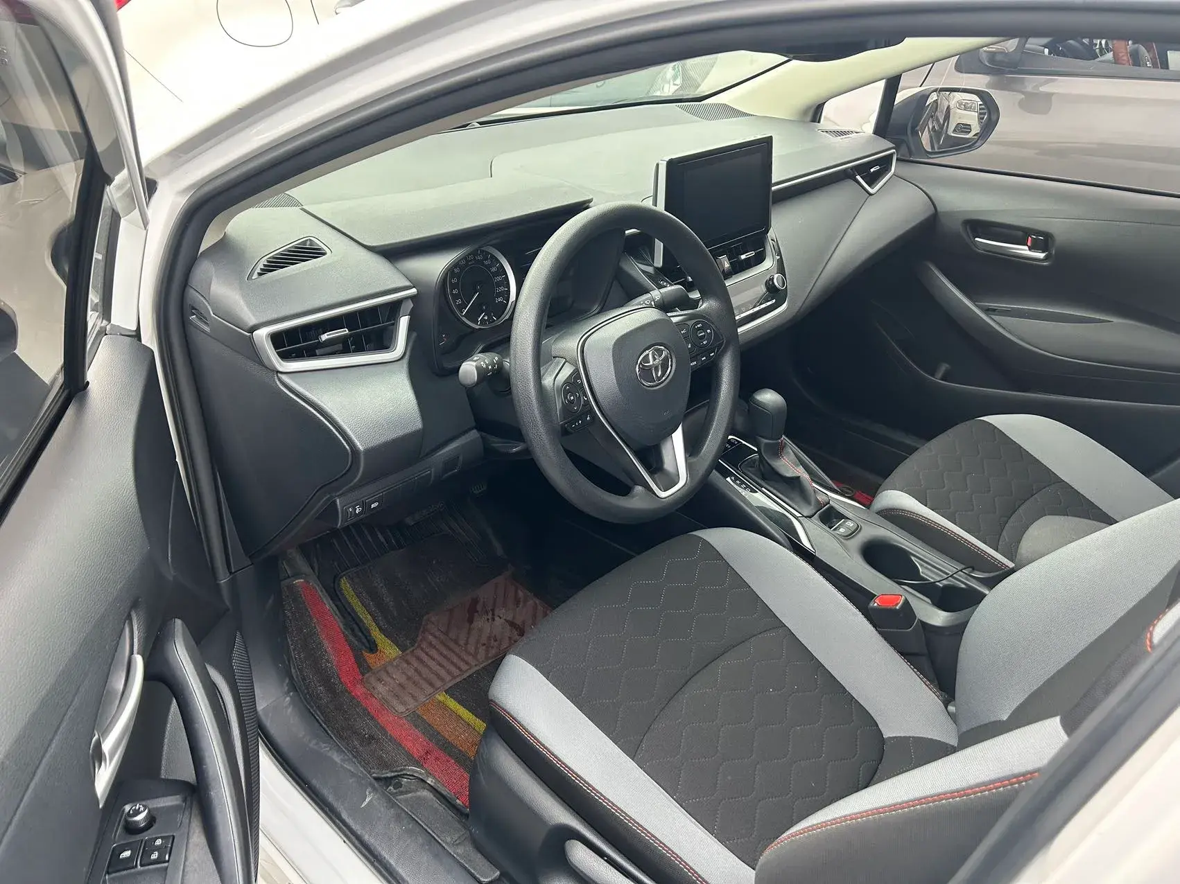 2021 TOYOTA COROLLA thumbnail 2