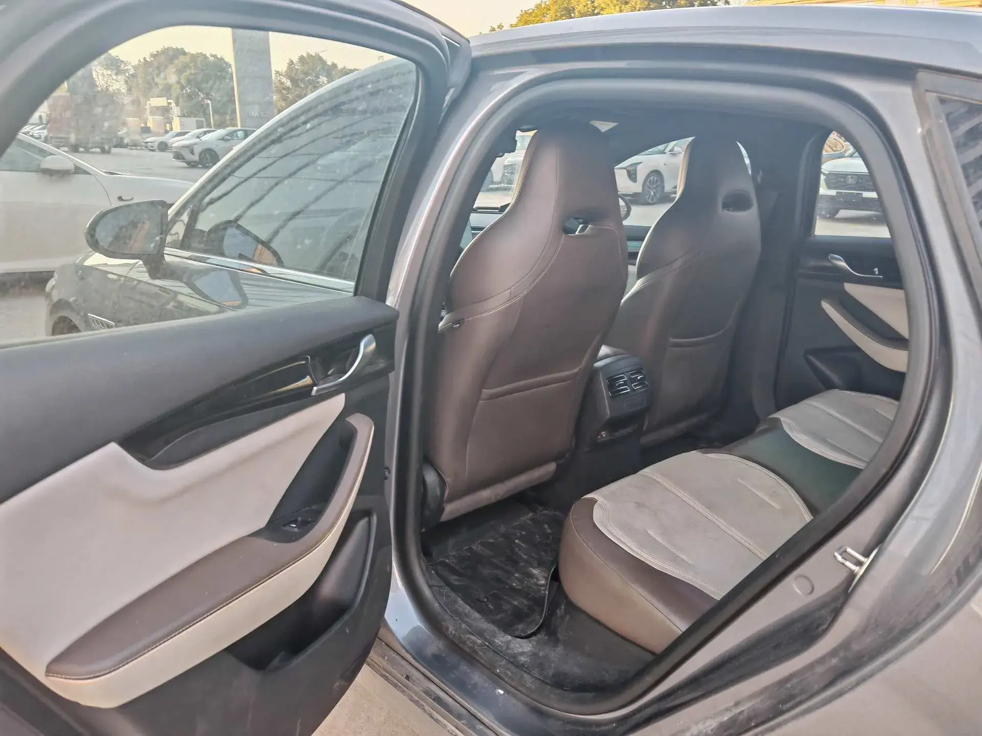 2023 BYD QIN thumbnail 4