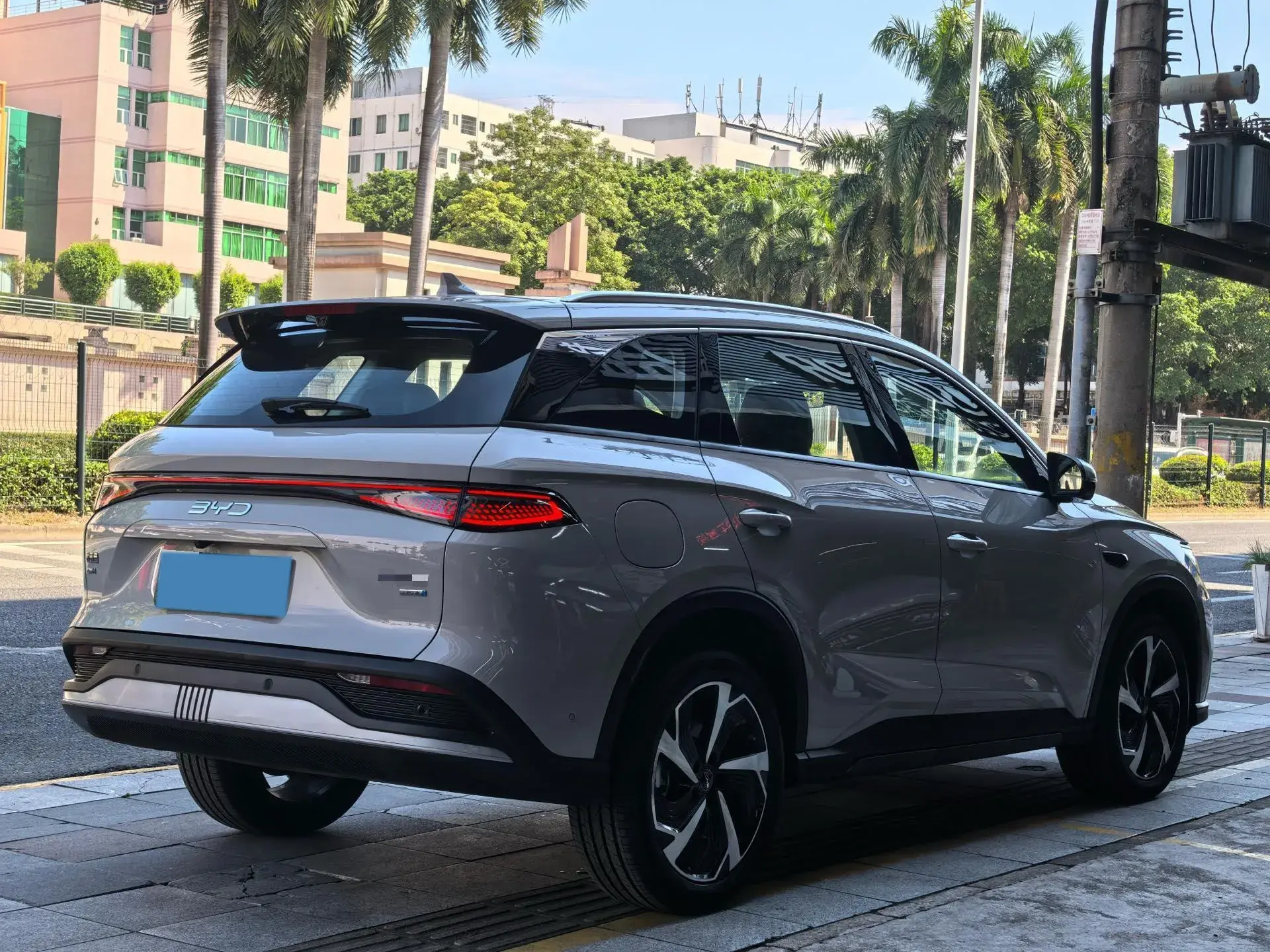 2025 BYD SEA thumbnail 4