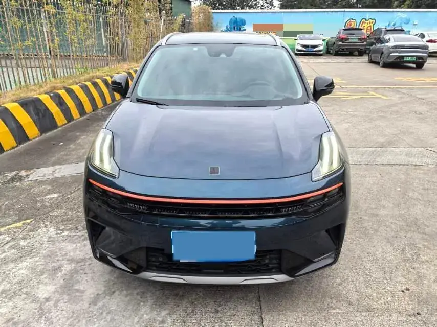 2020 LYNK&CO 06 thumbnail 2