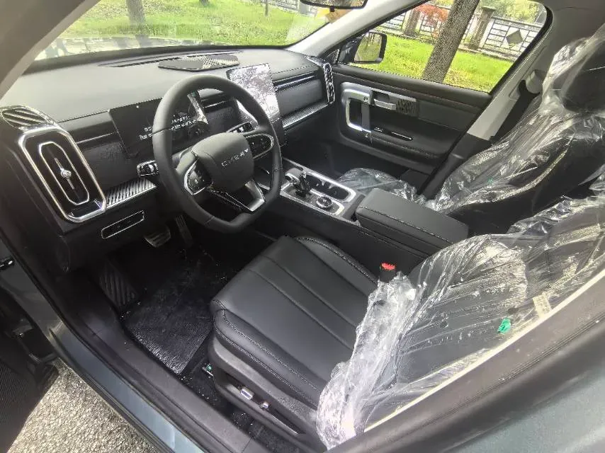 2025 Chery Exploration 06 1.6T 197HP L4 7DCT,autocango,china used car exporter,china ev exporter,chinese used car exporter,chinese used ev exporter