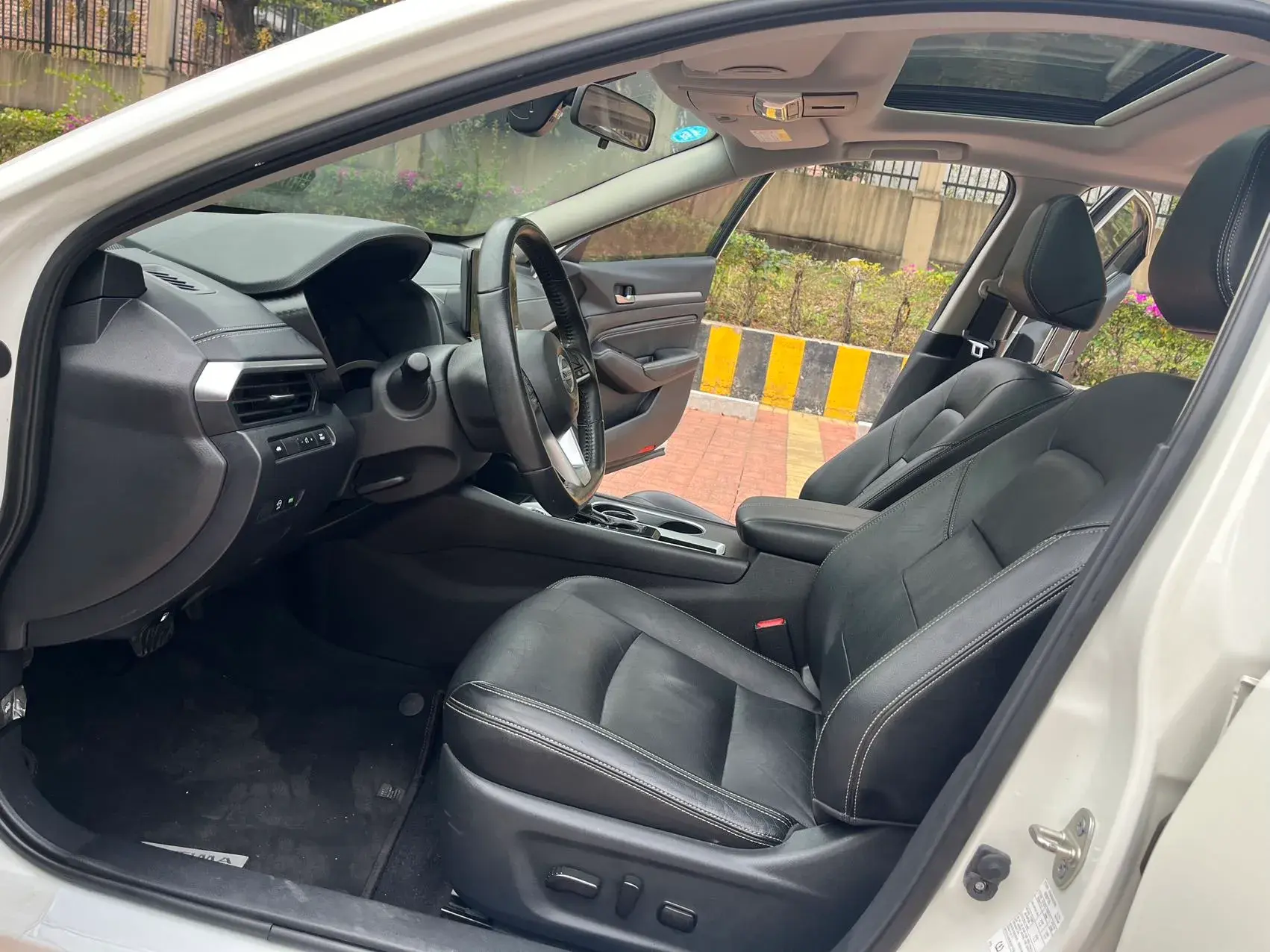 2020 NISSAN TEANA thumbnail 4