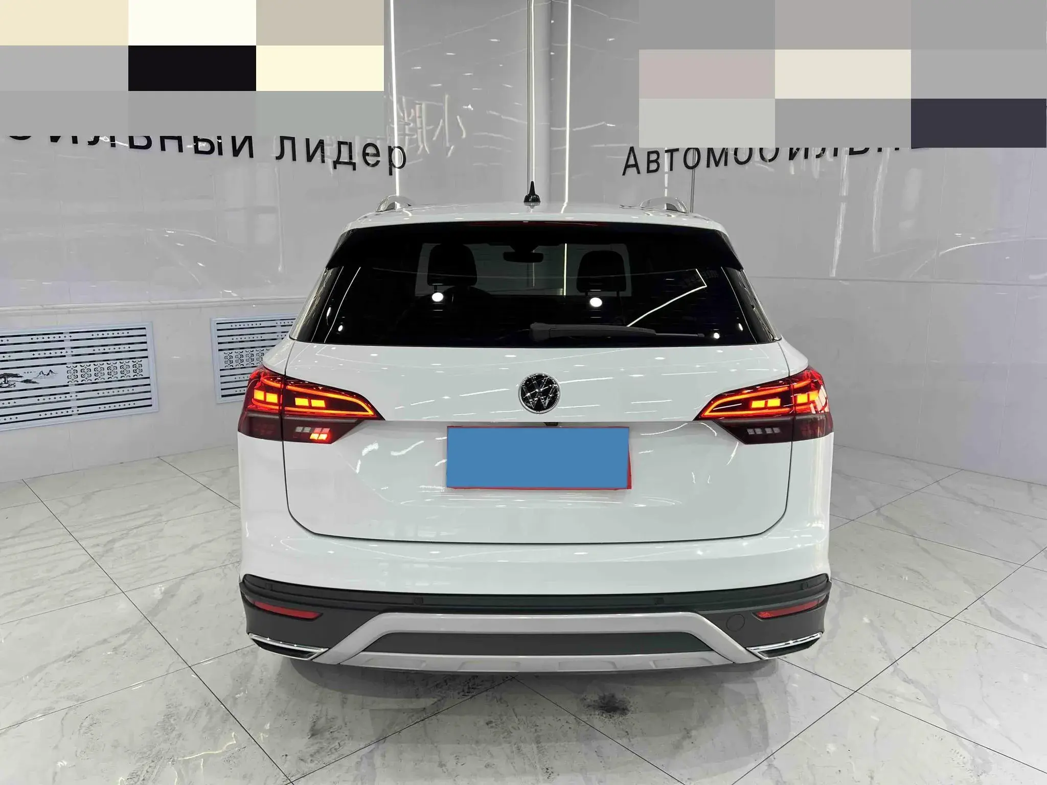 2021 VOLKSWAGEN TAYRON thumbnail 2