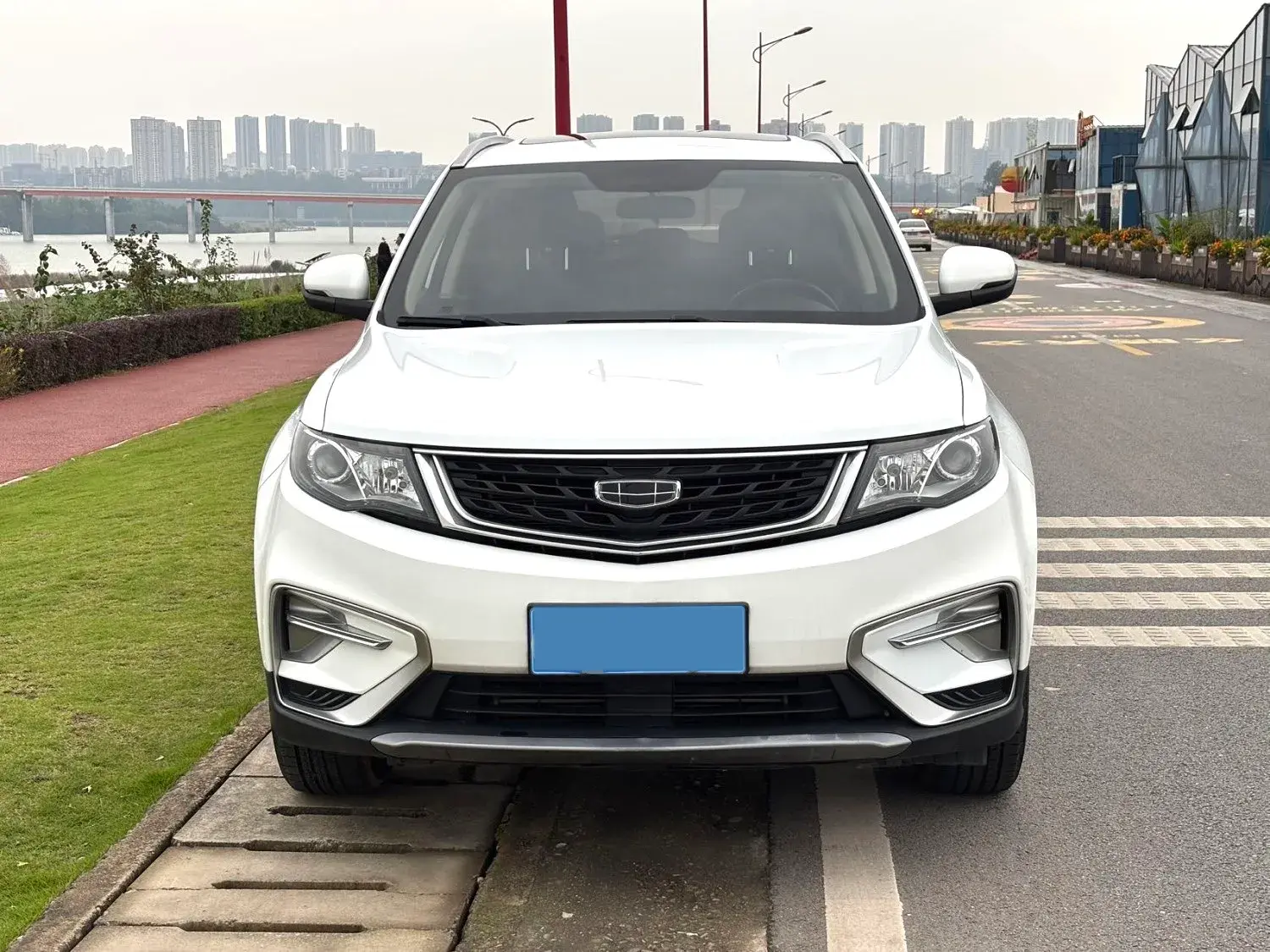 2020 GEELY AZKARRA thumbnail 3