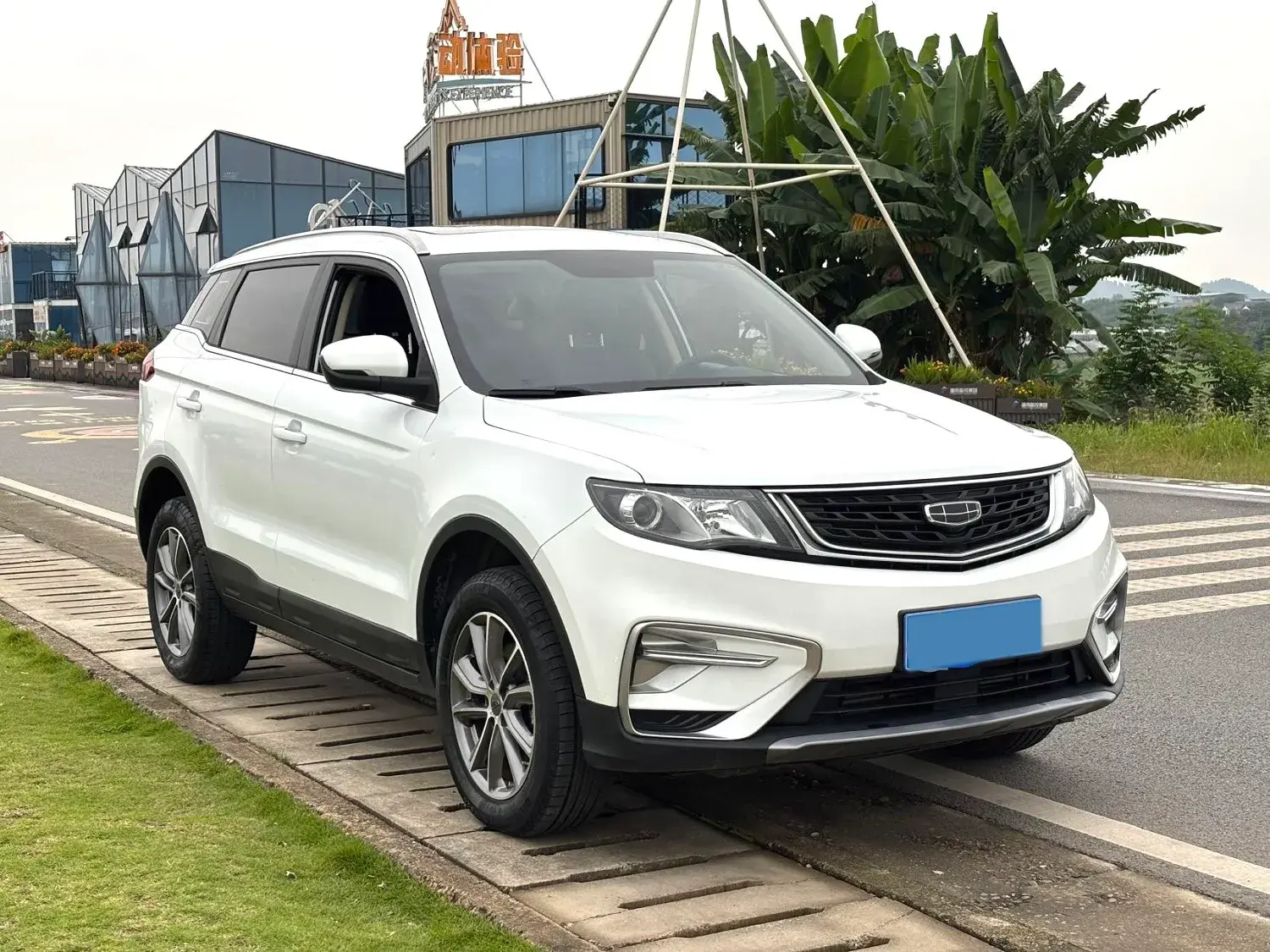 2020 GEELY AZKARRA thumbnail 2