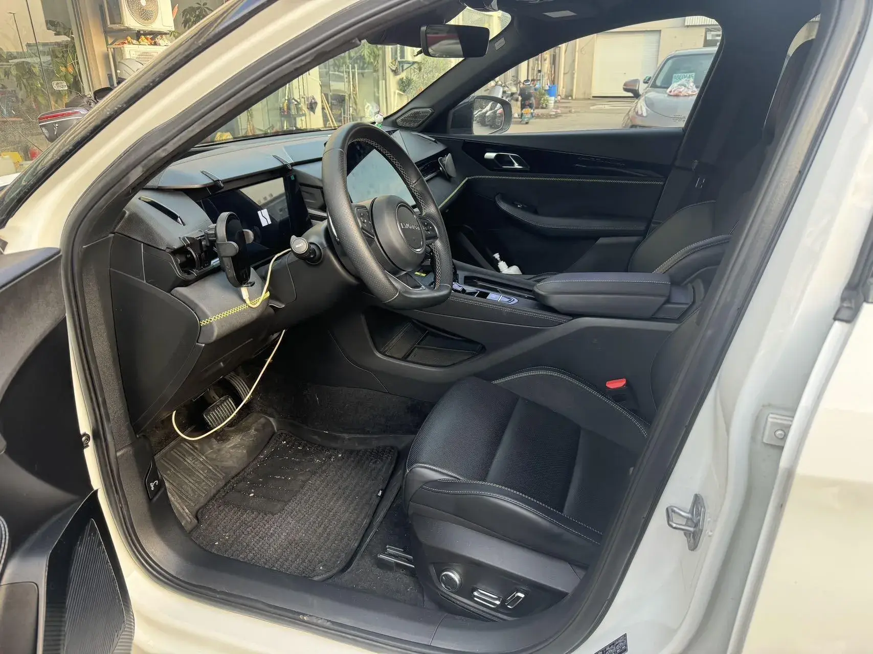 2022 LYNK&CO 03 thumbnail 3