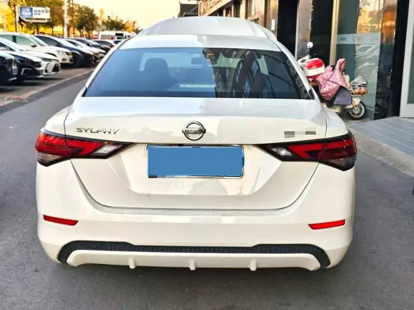 2021 NISSAN SYLPHY thumbnail 4