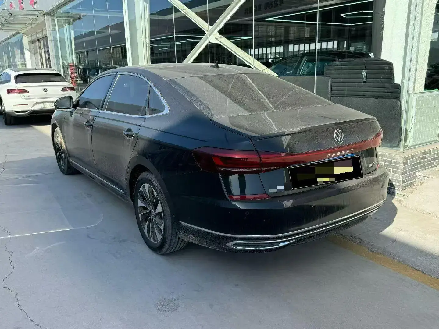 2024 VOLKSWAGEN PASSAT thumbnail 4