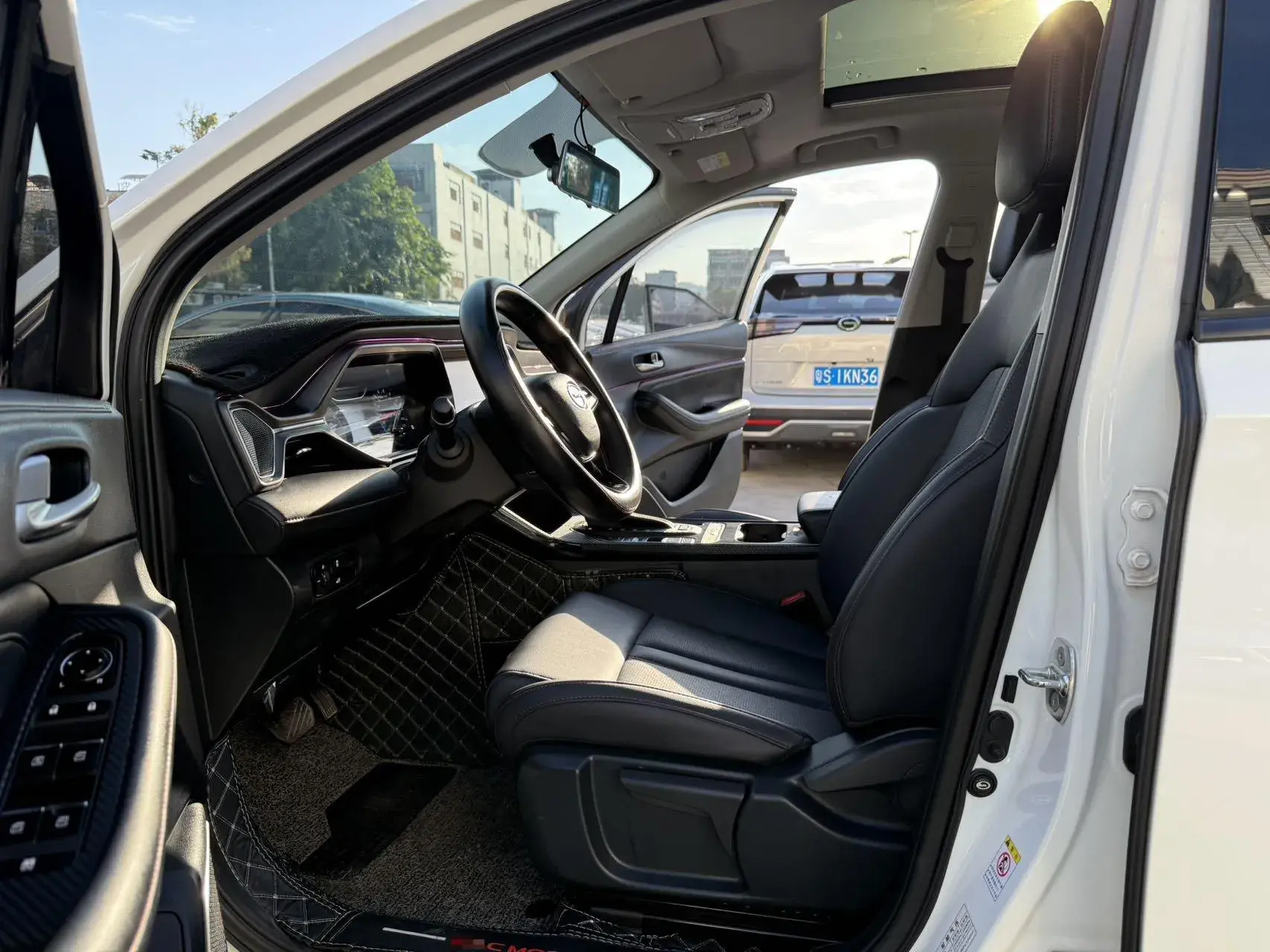 2021 GAC TRUMPCHI thumbnail 4