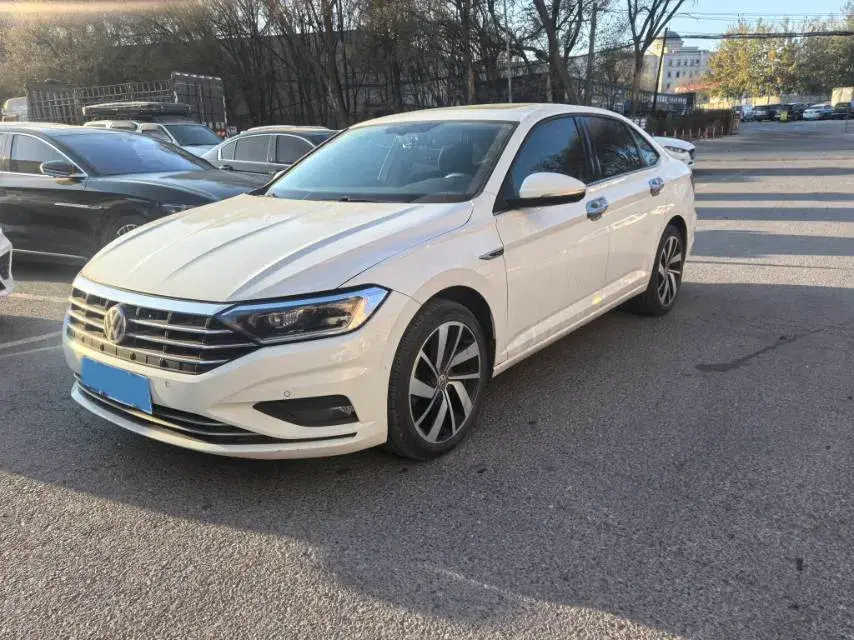 2021 VOLKSWAGEN SAGITAR view 1