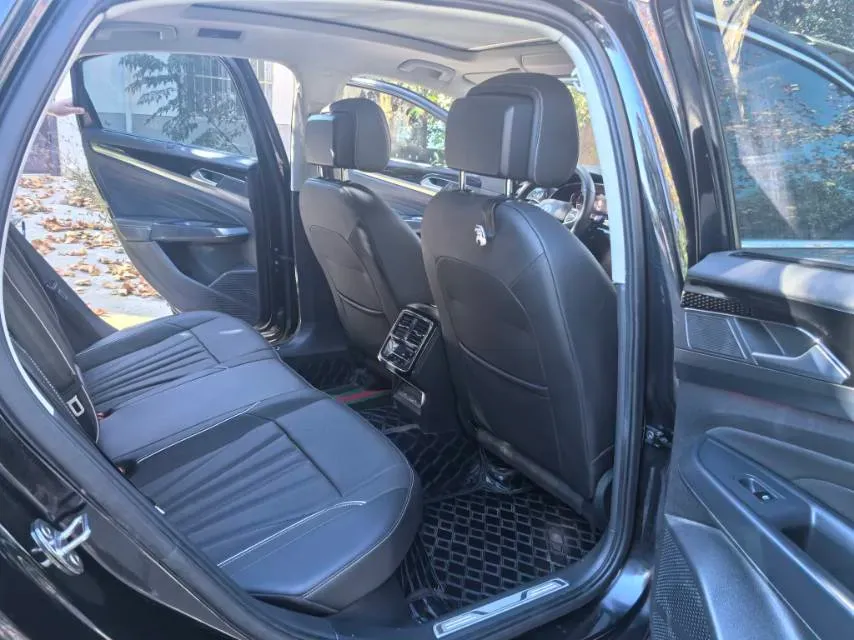 2024 Volkswagen Passat 2.0T 220HP L4 7DCT,autocango,china used car exporter,china ev exporter,chinese used car exporter,chinese used ev exporter