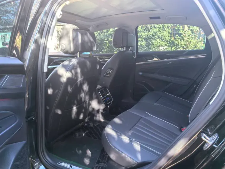 2024 Volkswagen Passat 2.0T 220HP L4 7DCT,autocango,china used car exporter,china ev exporter,chinese used car exporter,chinese used ev exporter