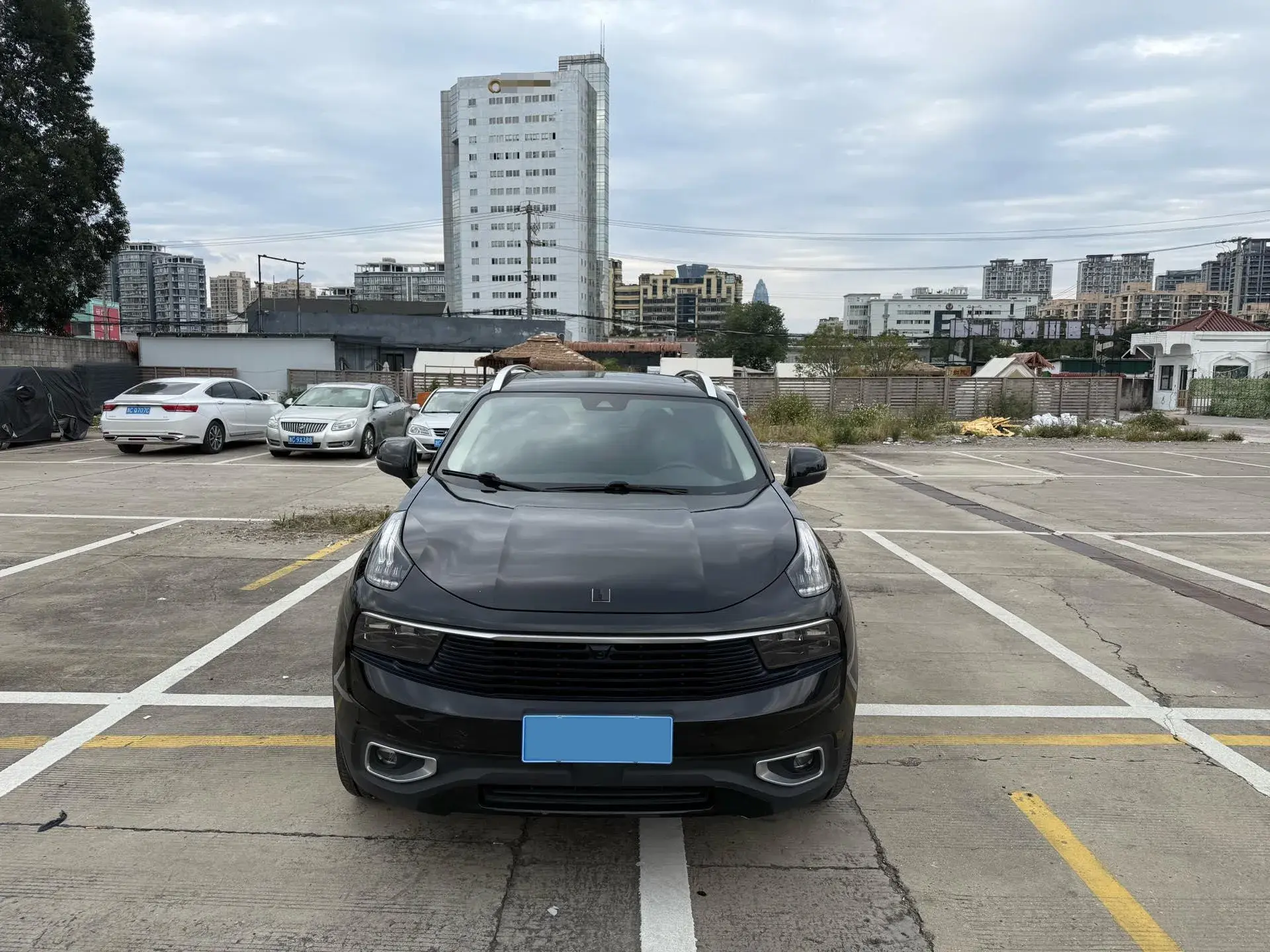 2019 LYNK&CO 01 thumbnail 2