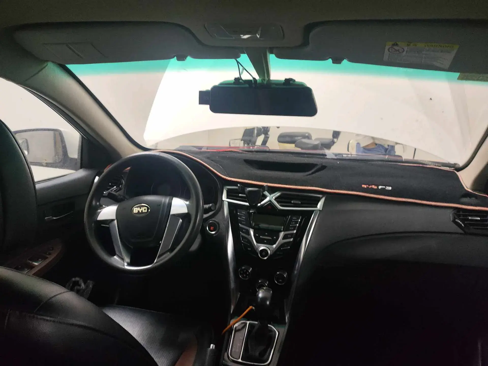 2016 BYD F3 thumbnail 4