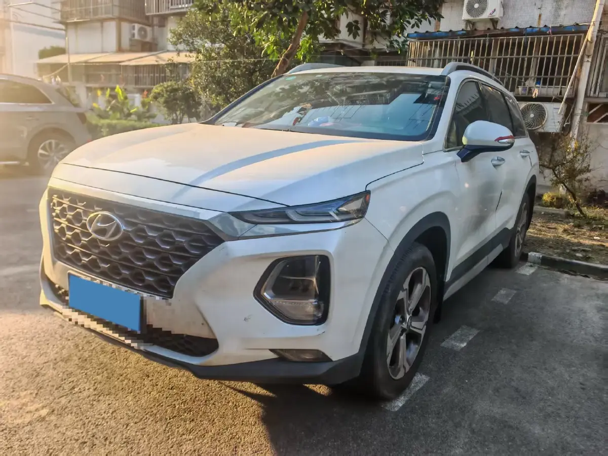2019 Hyundai Santafe 2.0T 240HP L4 8AT