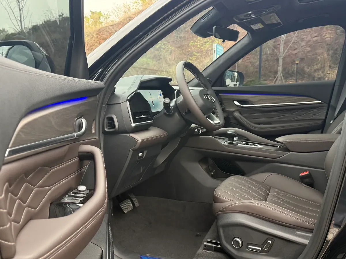 2025 Geely Monjaro 2.0T 238HP L4 8AT,autocango,china used car exporter,china ev exporter,chinese used car exporter,chinese used ev exporter