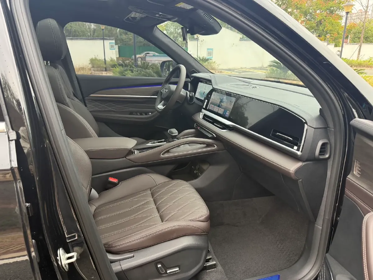 2025 Geely Monjaro 2.0T 238HP L4 8AT,autocango,china used car exporter,china ev exporter,chinese used car exporter,chinese used ev exporter